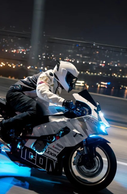 CASCO ICON Ultraflite Rizz Rizz - MIPS BLANCO & NEGRO - Imagen 7